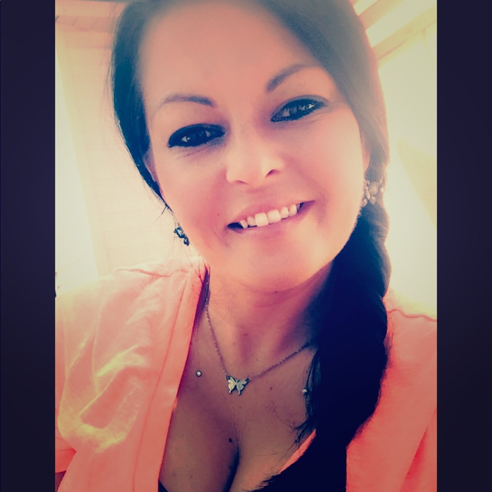 Meet your Posher, Lacy